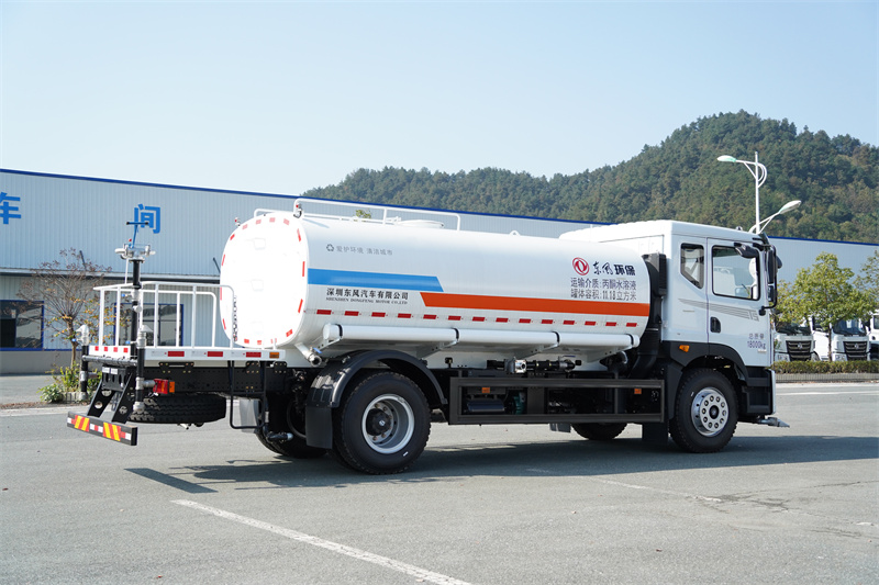 東風華神T5-220馬力灑水車 15方（燃油車） EQ5181GPSSEH6